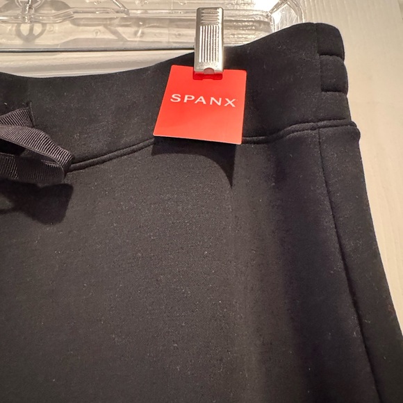 Spanx Sweatpantsnts - Picture 2 of 3